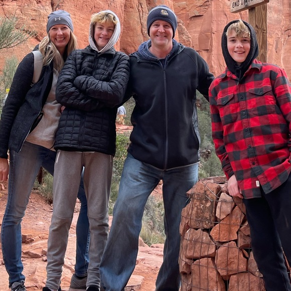 Meet your Posher, Renee - Picture 2 of 2